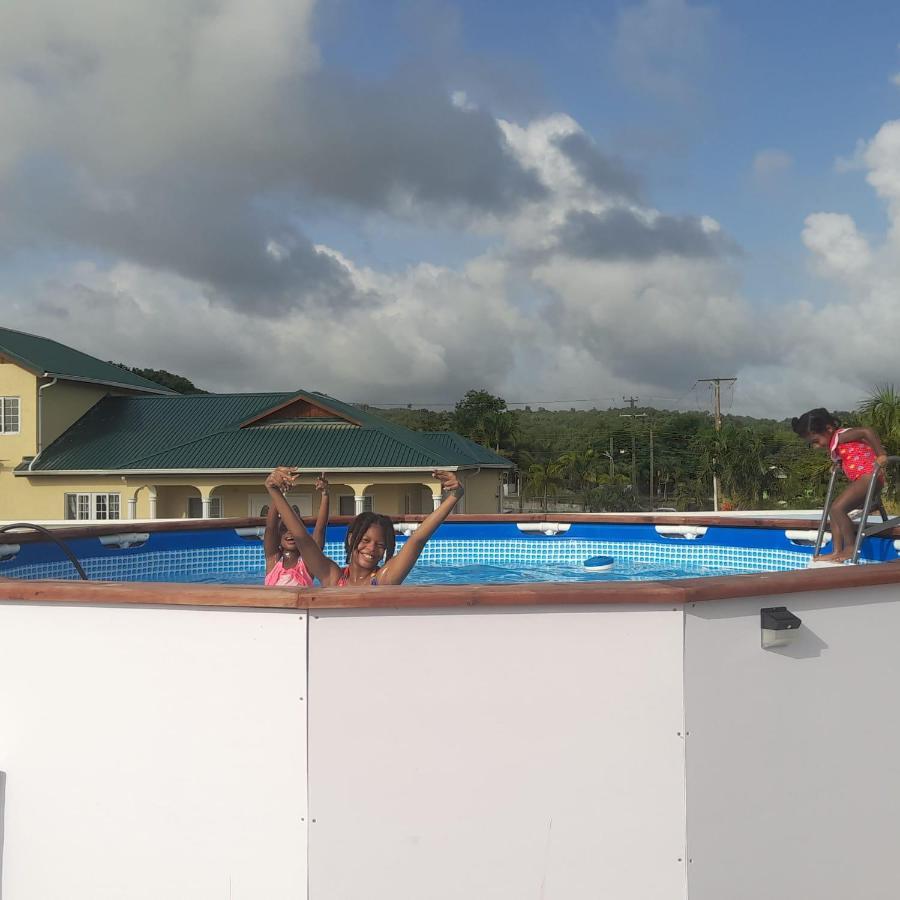 Tranquility Suites- Feels Like Home Choiseul Esterno foto