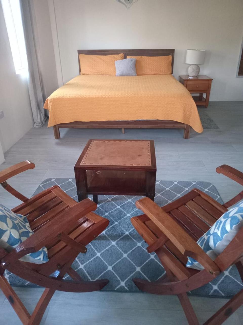 Tranquility Suites- Feels Like Home Choiseul Esterno foto